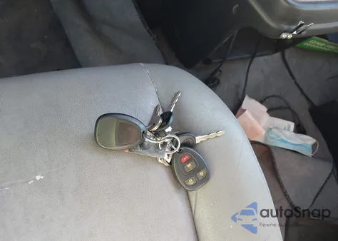 2010 Chevrolet Express 2500 Work Van z USA, uszkodzony, nr VIN 1GCZGFBA0A1165182